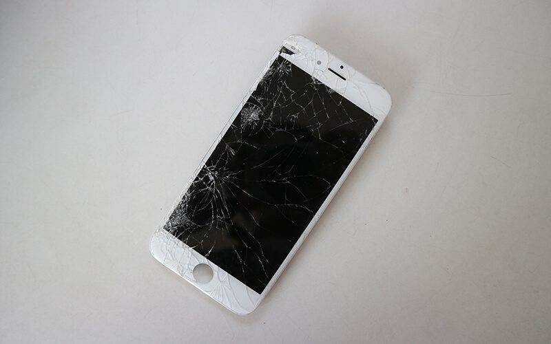 壊れたiPhone6